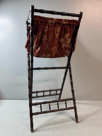 Mand - Prachtige Vintage Houten Naaimand / Opvouwbare, Antiek en Kunst