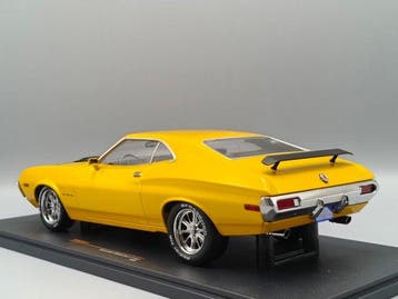 IXO 1:18 - Modelauto - Ford Gran Torino Sport 2-Door (1972), Nieuw