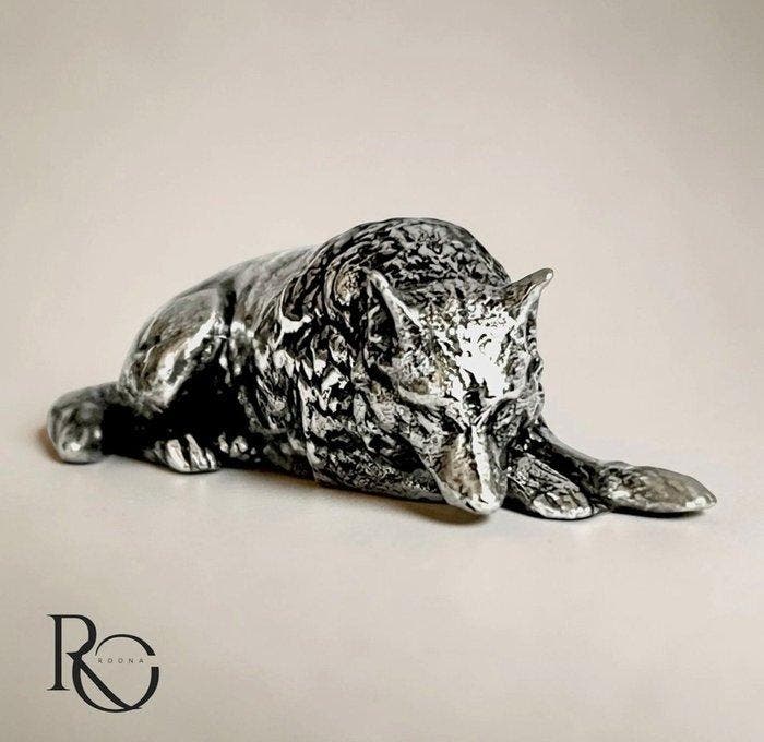 Beeldje - Liggende wolf - .925 zilver, Antiek en Kunst, Antiek | Zilver en Goud