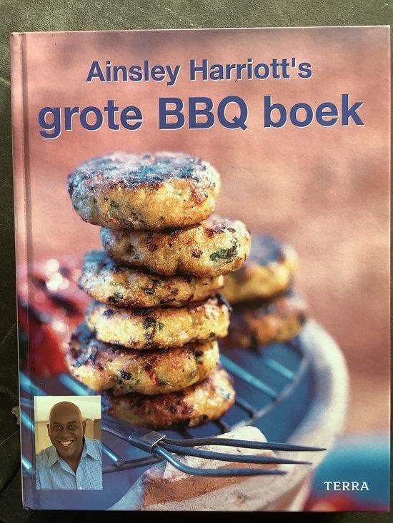 Ainsley Harriotts grote BBQ boek 9789051089240, Boeken, Overige Boeken, Gelezen, Verzenden