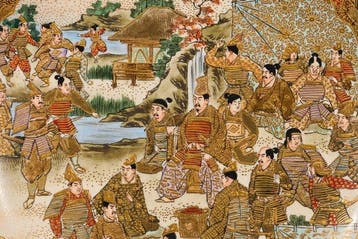 Schotel - A Satsuma dish finely decorated with samurai -