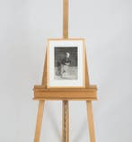 Theo Daamen (1939-2021) - In zichzelf pratend meisje