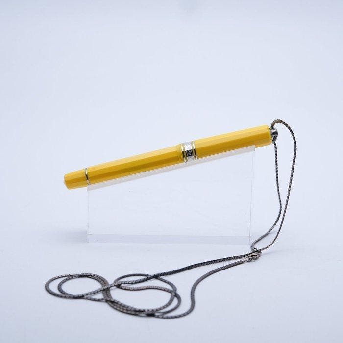 Omas - Diva Yellow with Silver chain - Zonder minimumprijs -, Collections, Stylos