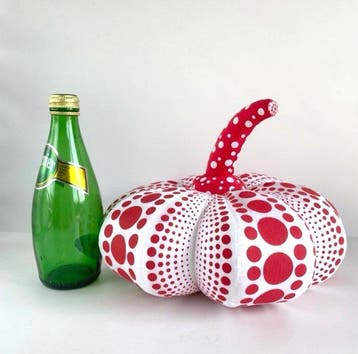 Yayoi Kusama (1929) - Dots Obsession (Pumpkin Red)