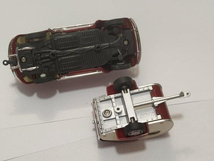 Schuco 1:90 - Model sedan (2) - Original Issue - First Serie, Hobby en Vrije tijd, Modelauto's | 1:5 tot 1:12