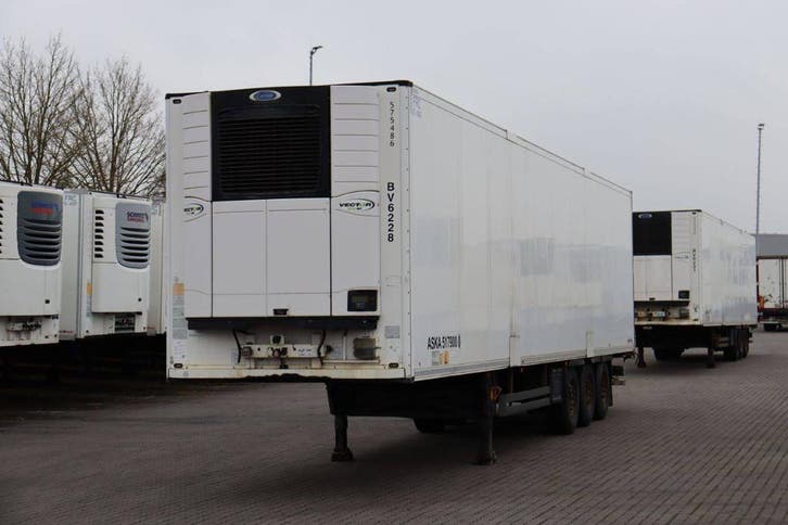 Veiling: Reefer Oplegger Schmitz Cargobull Auflieger Tiefküh, Autos, Camions, Enlèvement