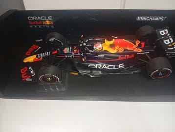 Minichamps 1:18 - Model raceauto - F1 Oracle Red Bull Racing, Nieuw