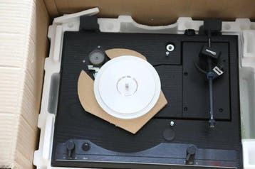 Thorens - TD 2001 Platenspeler