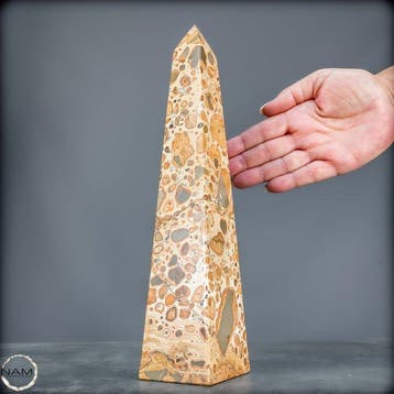 Natuurlijke AAA++ luipaardjaspis Obelisk- 1479.44 g