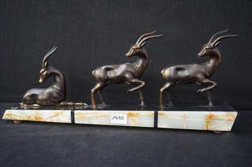 sculptuur, Three antilopes - 580 mm - Onyx