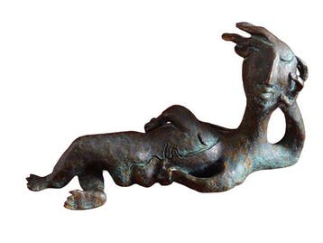 Ripollés (1932) - sculptuur, Lying Woman - 33.5 cm - Bronzen