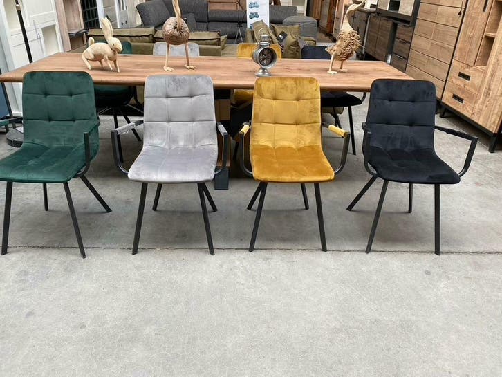 Armstoel velvet, vier kleuren (nieuw, outlet), Maison & Meubles, Chaises