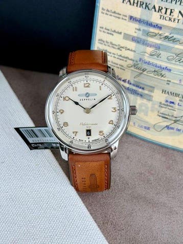 Zeppelin - Méditerranée Date Open Caseback - Sans prix de