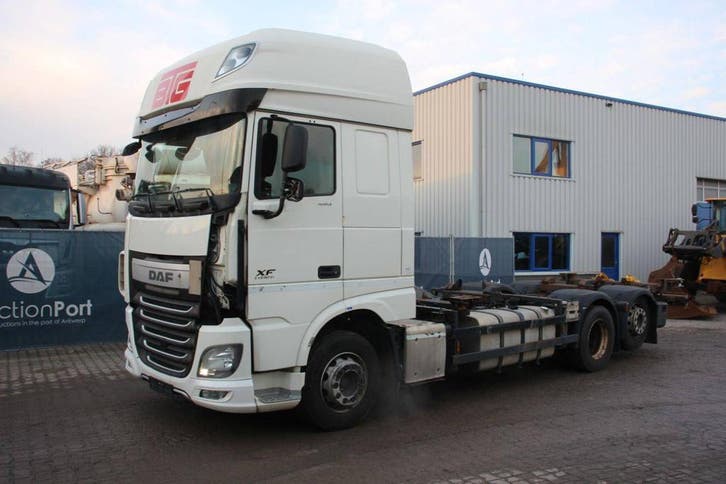 Veiling: Containertransport vrachtwagen DAF XF Diesel 2017, Auto's, Vrachtwagens, Ophalen