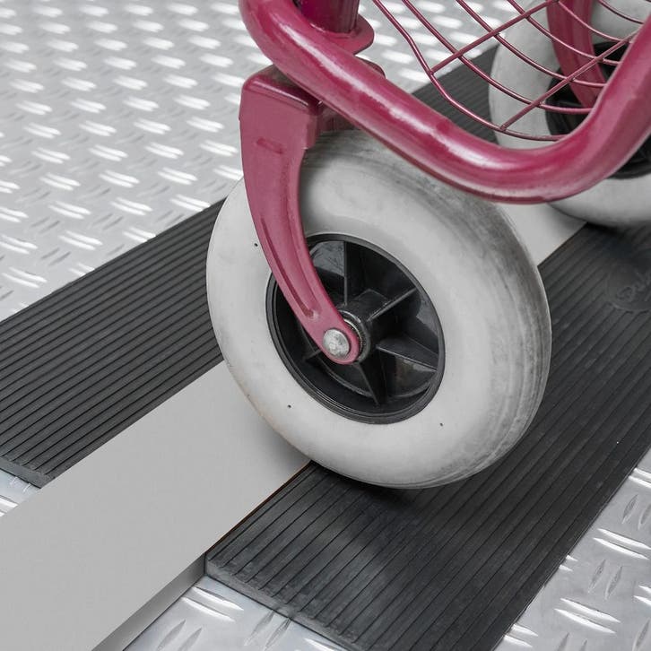 Datona Rubberen drempelhulp 8 mm - 2 stuks - Datona - Zwart, Doe-het-zelf en Bouw, Overige Doe-Het-Zelf en Bouw, Ophalen of Verzenden