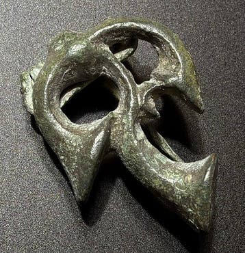 Oud-Romeins Brons Opengewerkt speld met een afbeelding van