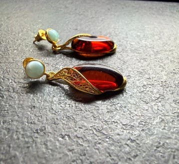 Oorbellen met natuurlijke Baltische barnsteen, Larimar,