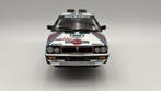 Kyosho 1:18 - Modelauto - Lancia Delta HF 4WD Olympus 1987 -, Hobby en Vrije tijd, Nieuw
