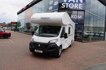 Chausson C656 First Line slechts 10740 km en stapelbed 25758, Alkoof