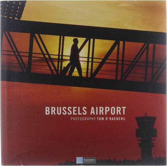 Brussels Airport 9789020968118 Dhaenens, Boeken, Kunst en Cultuur | Fotografie en Design, Gelezen, Verzenden