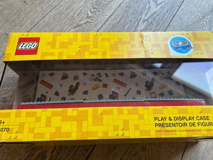 Lego Merchandise - Promotional - Play & Display Case, Enfants & Bébés, Jouets | Duplo & Lego