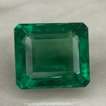 Sans prix de réserve Fluorine - 16.50 ct - International, Handtassen en Accessoires, Nieuw