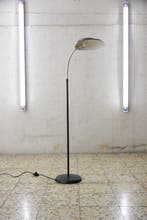 Gubi - Greta Grossman - Staande lamp - Cobra Floor - Staal