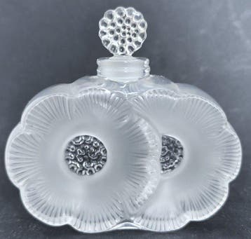 Decoratief ornament - Lalique - Twee bloemen - Frankrijk
