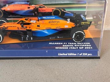 Minichamps 1:43 - Voiture miniature - McLaren F1 Team MCL35M, Nieuw