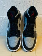 Air Jordan - One Mid Black Shadow Grey P44 - Sneakers -