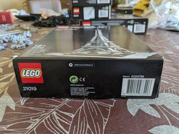 Lego Set - 21019 - Architecture - The Eiffel Tower