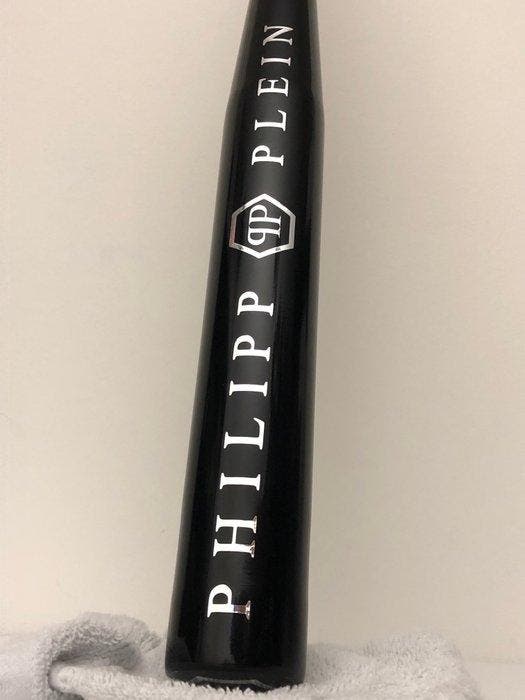 GF Exclusives - Philipp Plein Baseball Bat Artwork By: GF, Antiek en Kunst, Kunst | Designobjecten