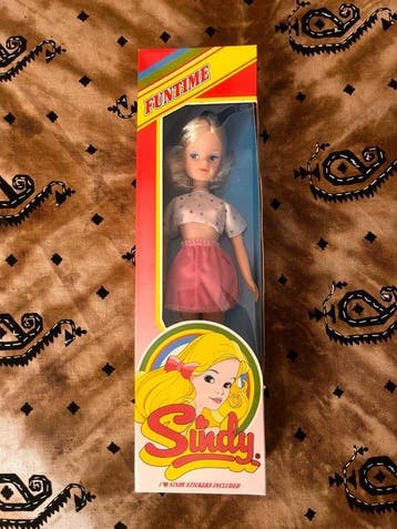 Pedigree - Pop Sindy Funtime 42040 - Lot of 4 Dolls - NRFB -