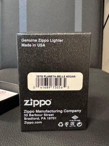 Zippo - 207Q Planeta-Belle Kogan - Zonder minimumprijs -, Nieuw