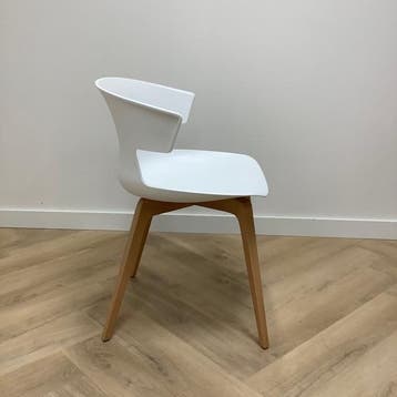 Design  stoel COVE van Dorigo, wit - beuken, Huis en Inrichting, Gebruikt, Wit, Eén