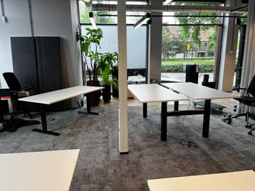 Ahrend Zit Sta Duo Bureau, Nieuwstaat Inclusief Garantie!, Verzenden, In hoogte verstelbaar, Zo goed als nieuw