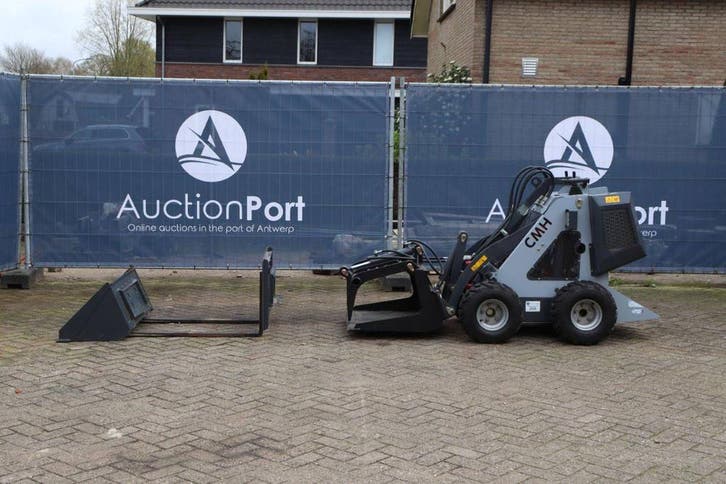 Veiling: Schranklader CMH HT320 Benzine 13.5pk 2025, Zakelijke goederen, Machines en Bouw | Kranen en Graafmachines, Ophalen