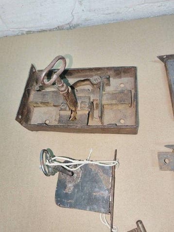 Deurbeslag - Collection of Antique Iron Door Locks and