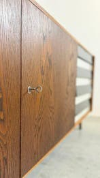 interier Praha - Jiri Jiroutek - Dressoir - u-460 - Walnoot
