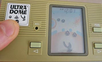 Mattel - Electronic Ultra Dome Alien Lcd Game Konami, Nieuw