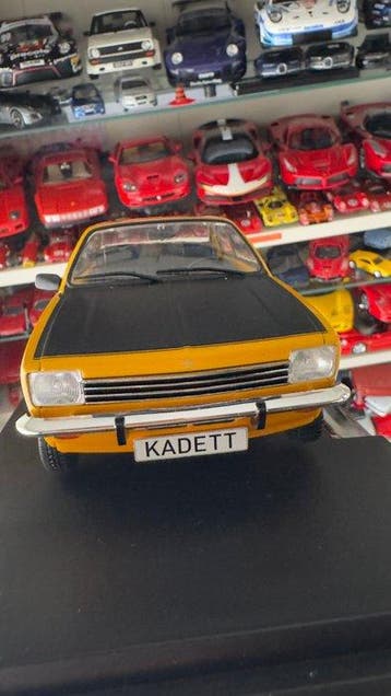 MCG 1:18 - Voiture miniature - Opel Kadett C Coupe SR (1975)