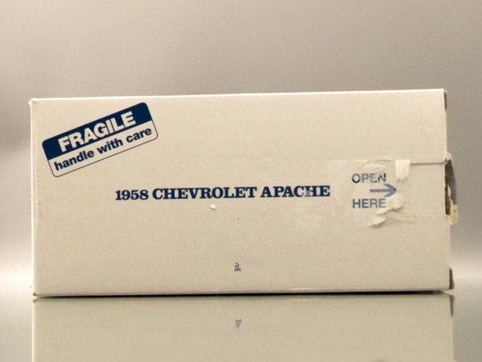 Danbury Mint 1:24 - Modelauto - 1958 Chevrolet Apache -, Hobby & Loisirs créatifs, Voitures miniatures | 1:5 à 1:12