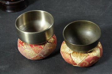Boeddhistische objecten - Boeddhistische bronzen orin-bellen
