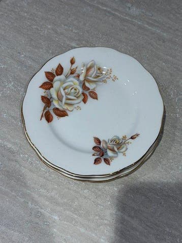 Royal Albert - Plat (6) - Porcelaine à la cendre dos