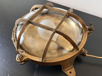Fonderie Corneille - Bulkhead light - Wandlamp - Brons -