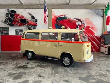 Volkswagen - T2 Ambulance - 1977