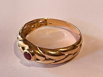 Ring - 18 karaat Geel goud Robijn, Nieuw