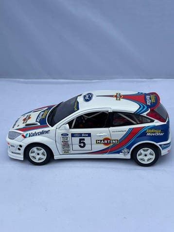 Bburago 1:18 - Model raceauto - Ford Focus WRC - Gold, Nieuw