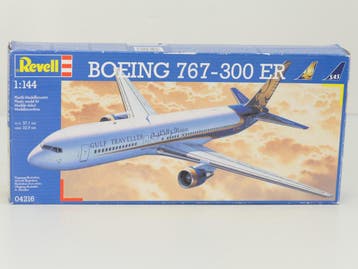 Schaal 1:144 Revell 04216 Boeing 767-300 ER SAS + Gulf Ai..., Ophalen of Verzenden