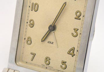 Tafelklok - Art Deco - Jaz - Made in France - Staal -, Antiek en Kunst